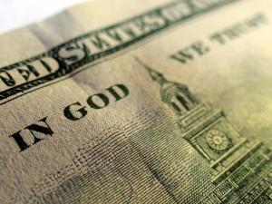 makna ilah, saat uang dijadikan ilah, saat uang dijadikan Tuhan
